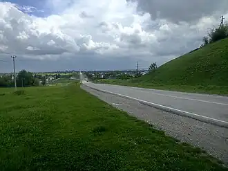 Спуск к селу