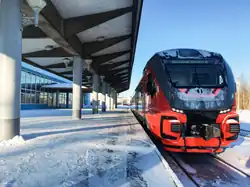 RA3 train on Severodvinsk station