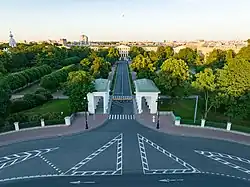 Вид на аллею с воздуха от площади Пролетарской Диктатуры