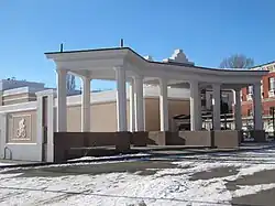 Северная колоннада, вид сбоку