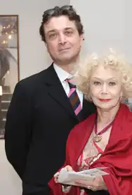 На церемонии награждения «Золотая маска»&nbsp;(16 апреля 2013 года) вместе с матерью — Светланой Немоляевой