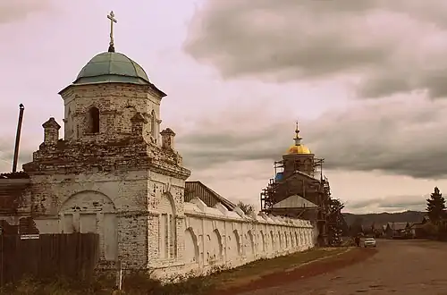 Западная башня.