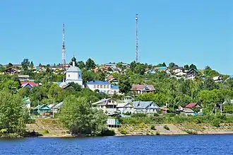 Вид на Верхний Услон со стороны Волги