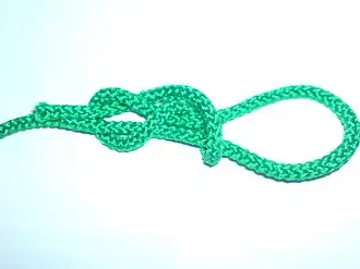 Силковый узелУдавка, отличный для ловушек, легко развязывается.