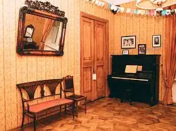 Гостиная, декабрь 2023 г.