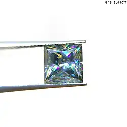 Огранённый рутил квадрат 8*8&nbsp;мм