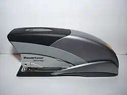 Сшиватель с механическим усилителем