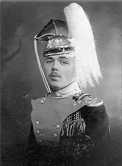 Юнкер Ситников Анатолий в парадном мундире.