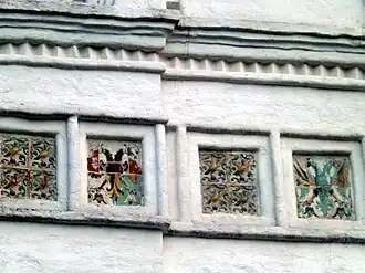 Фрагмент стены, изразцы