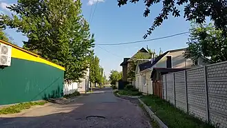 конец улицы — вид со стороны проспектаЛевка Лукьяненко (улицы Рокоссовского)