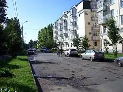 между улицами Восстания и Волгоградская