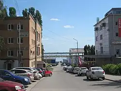 Шелковичная улица, вид на берег Волги