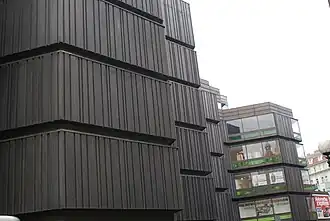 Стены здания