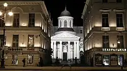 Церковь ночью