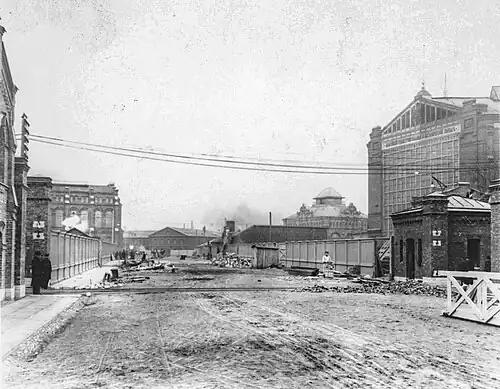 Железнодорожный переезд через Кожевенную линию