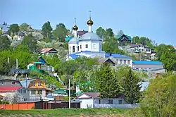 Вид на церковь со стороны Волги