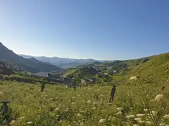 Вид на село со стороны Гулебки