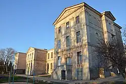 школа № 6, построенная в 1890 году (ул.Героев Севастополя, 15)