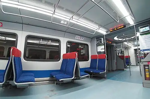 В салоне базового типа