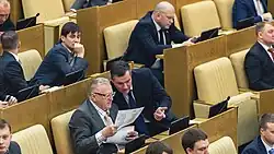 Обсуждение законопроекта ЛДПР перед началом пленарного заседания Госдумы. Председатель Комитета по международной политике Леонид Слуцкий и Председатель ЛДПР Владимир Жириновский, 2012 г.