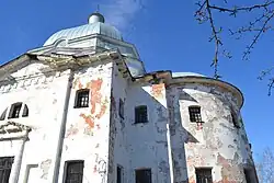 Юго-восточная сторона церкви