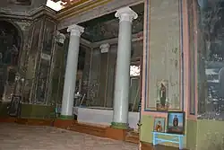 Южная сторона холодной части церкви