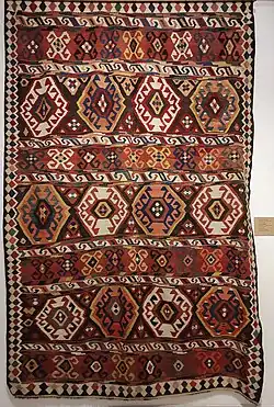 Карпет «Звезды» из села Дашбулаг, 1-я пол. XIX века (коллекция Шушинского музея ковров)