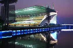 Ночной вид на трибуну