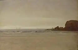 Пляж со скалами.