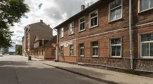 Вид от дома № 9 к началу улицы