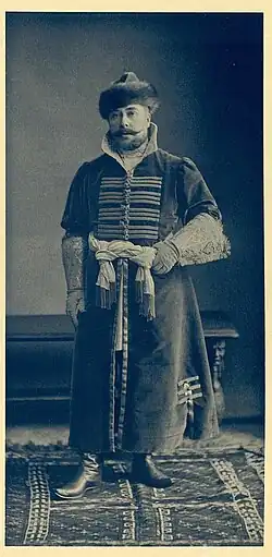 фон Кнорринг в костюме боярина XVII века на балу в 1903 году