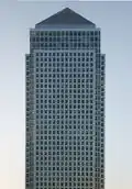 Верхушка небоскрёба One Canada Square