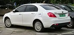 Geely Emgrand EV рестайлинг сзади