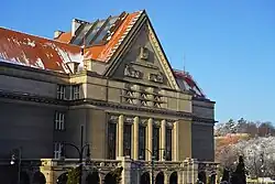 Здание юридического факультета Карлова университета в Праге. 1926—1929