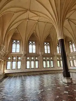 Летняя трапезная в Высоком замке