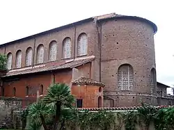 Базилика Санта-Сабина. Вид с юго-востока