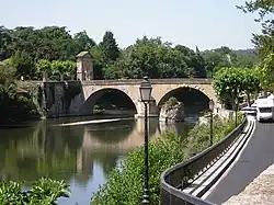 Мост через реку Гаронна