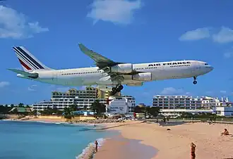 Посадка авиалайнера