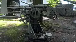 Одноорудийная установка 3,7&nbsp;cm SK&nbsp;C/30&nbsp;U на лафете UbtsL&nbsp;C/39, снятая с&nbsp;затонувшей в&nbsp;1945&nbsp;году в&nbsp;порту Гдыни немецкой подводной лодки (Военно-морской музей в&nbsp;Гдыне).