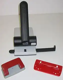 Мощный и обычные дыроколы для 2 отверстий