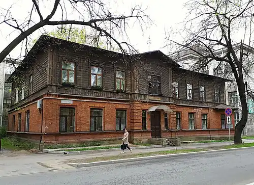 Дом 5 корпус 9. Бывшая больница