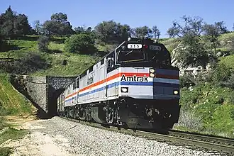 F40PHR № 315 компании Amtrak с поездом California Zephyr. Ньюкасл (Калифорния), 1995 год