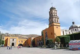 Приходская церковь в Акамбаро