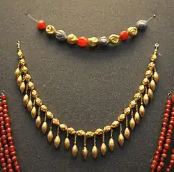 Бусины различных видов. Сокровище Эгины