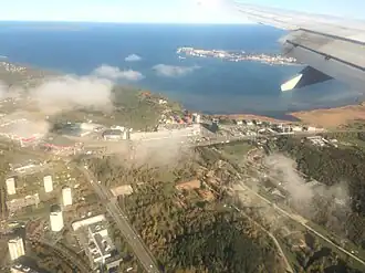 Вид на микрорайон с воздуха (в центре)