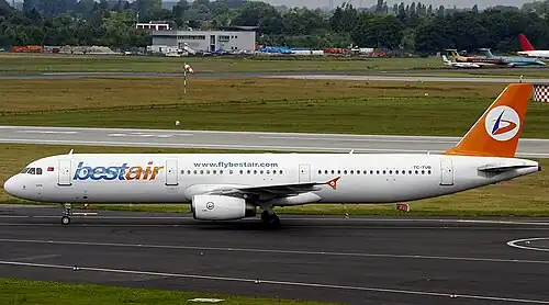 Airbus A321 (TC-TUB) в аэропорту Дюссельдорфа