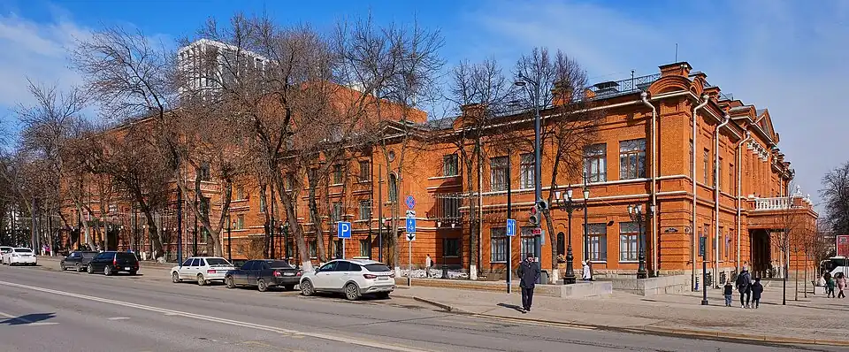 Вид с улицы Пушкина