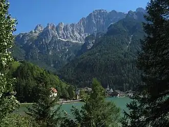 Вид на озеро с северо-запада в 2006 году