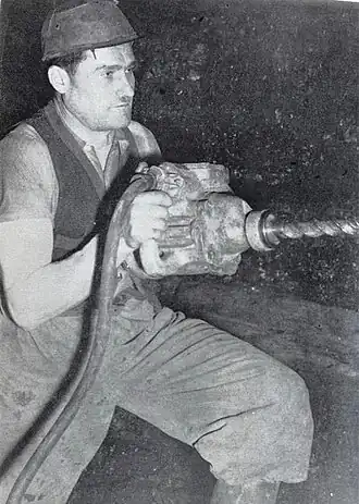 Алия Сиротанович в забое