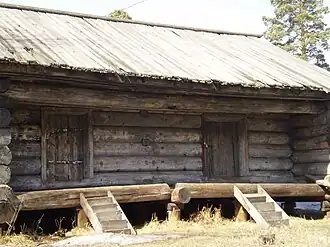 Двухкамерный амбар из села Клочнёво